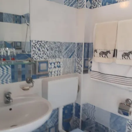 Hostel Nu Mai Exista Aceasta Cazare *